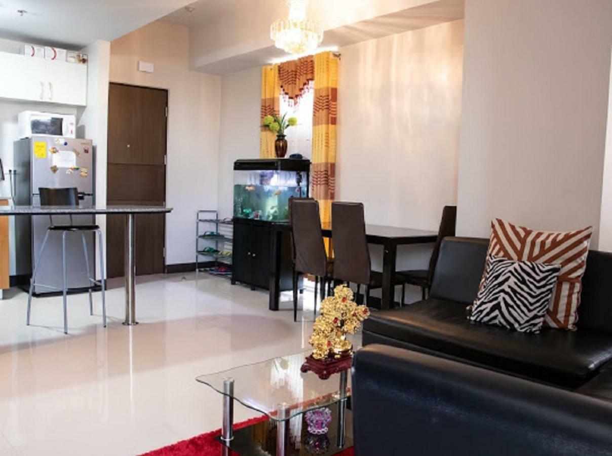 Cubao Manhattan Heights Unit 5A Tower C Quezon City Exterior photo